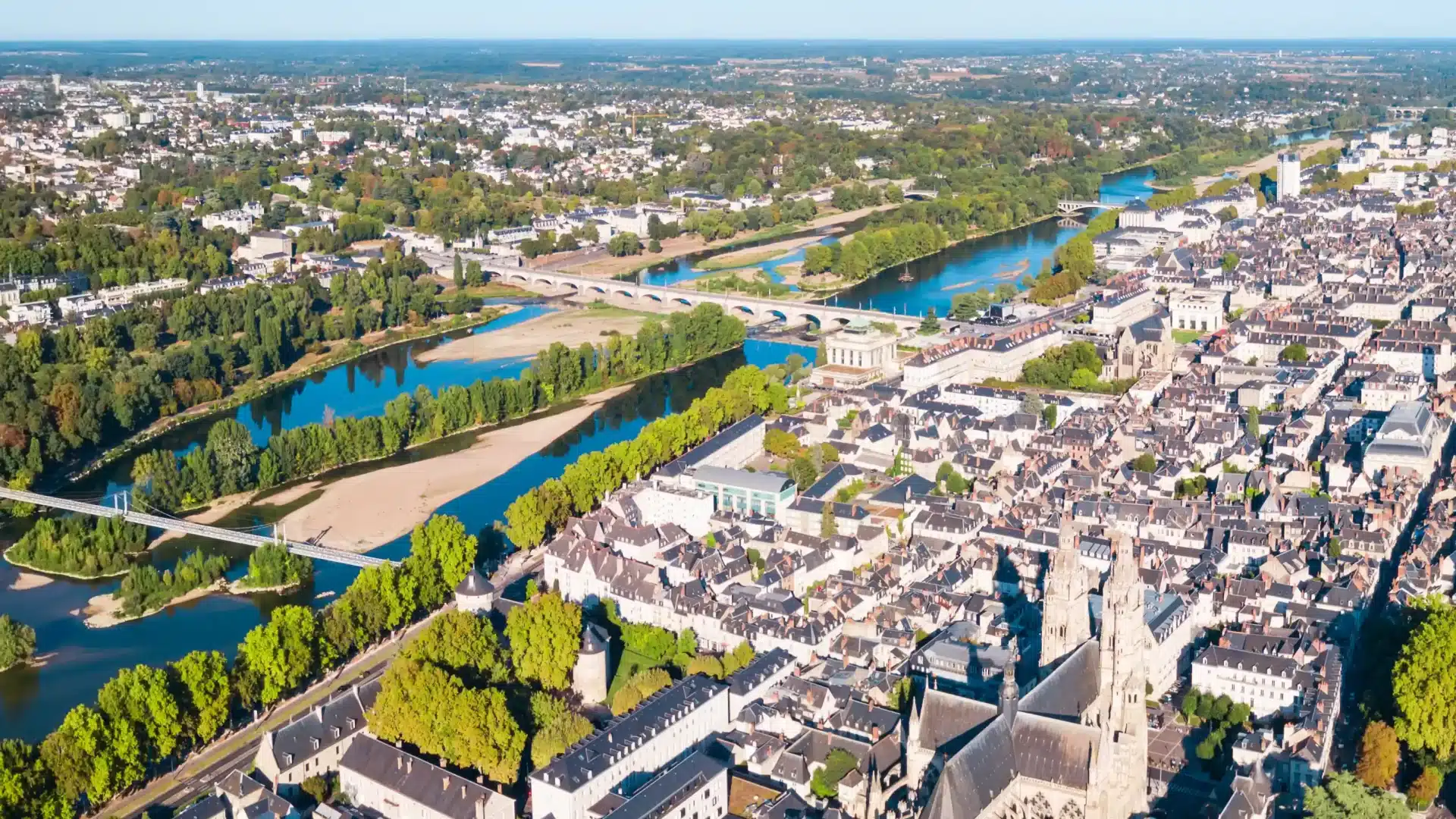 Tours, capitale du Val de Loire.