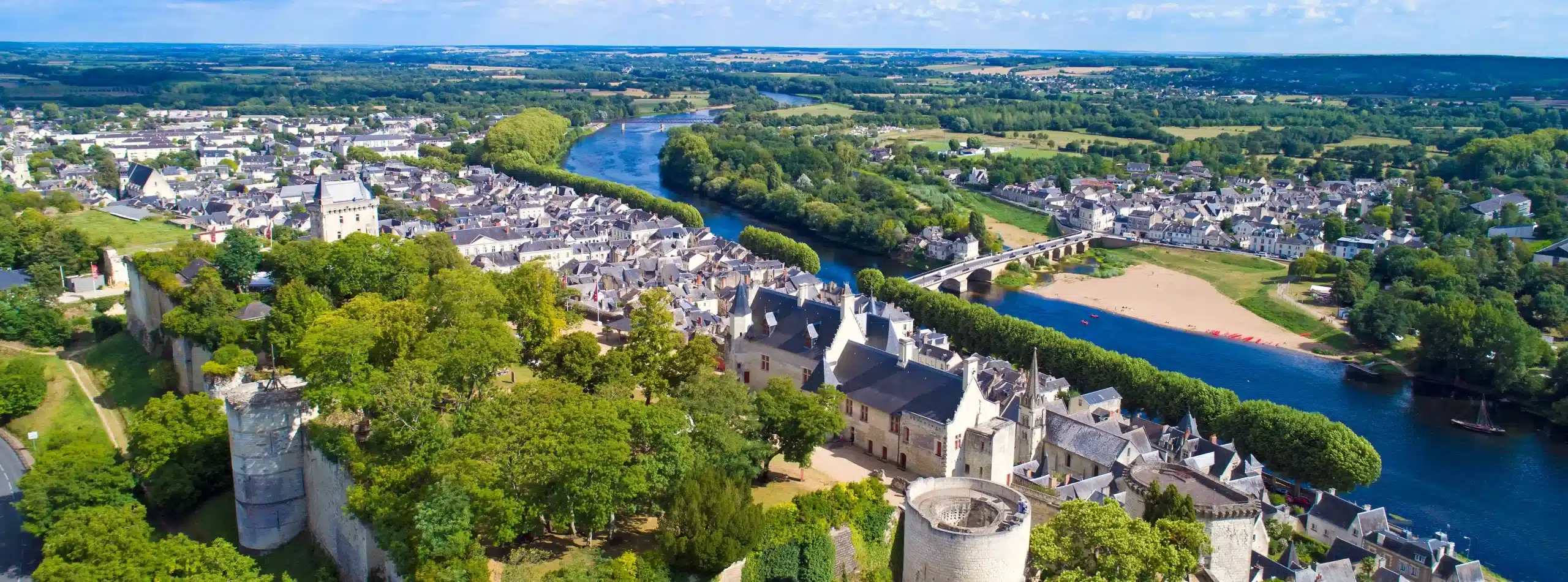 Tourisme dans la ville de Chinon près de Tours.